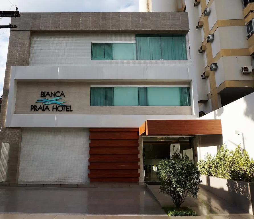 Bianca Praia Hotel location